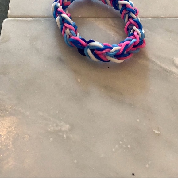 Rainbow loom, braces, a.k.a. rubber band bracelets - Picture 9 of 16